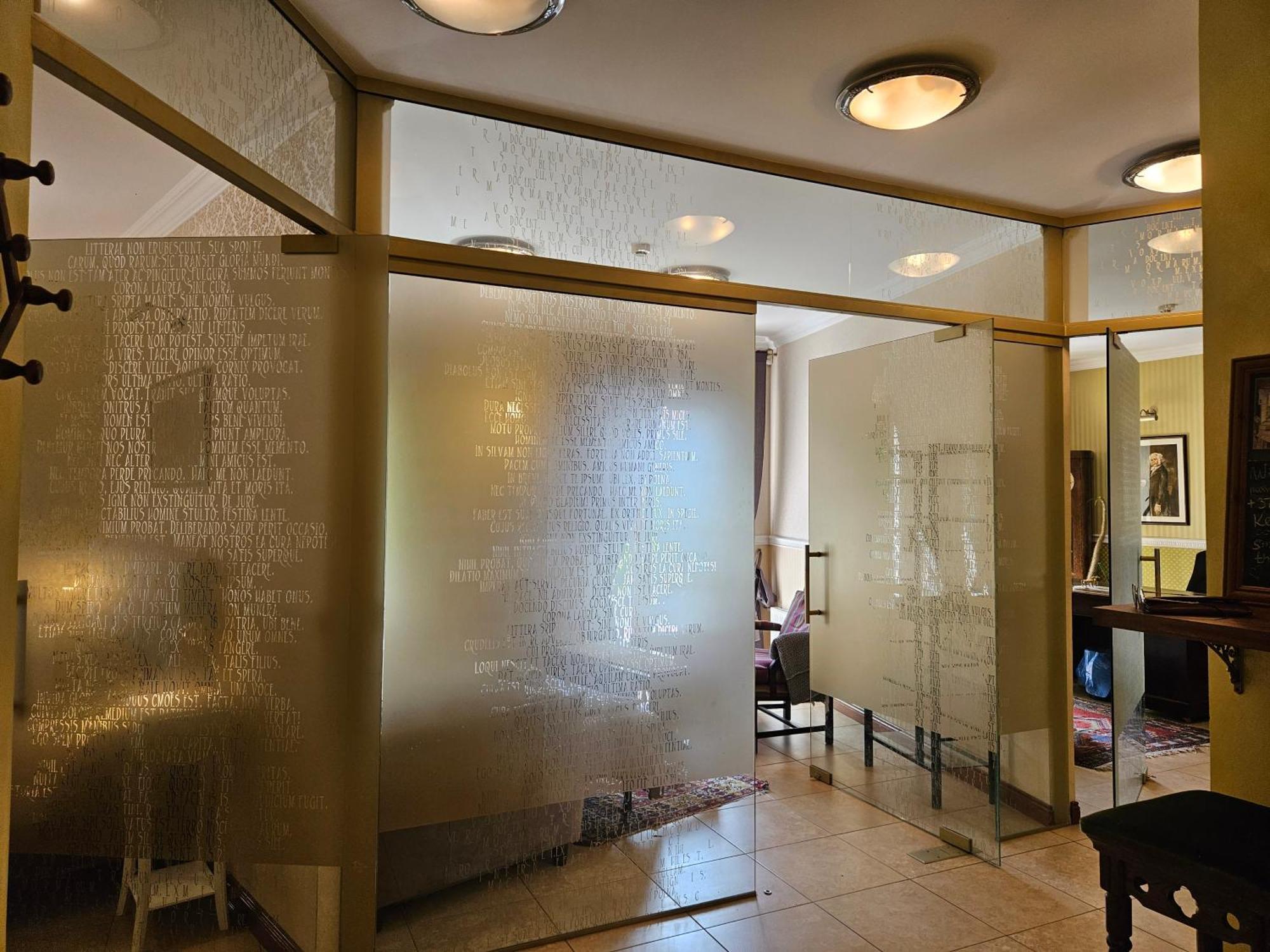 Barrister'S Apartments With Fireplace Siauliai  Luaran gambar