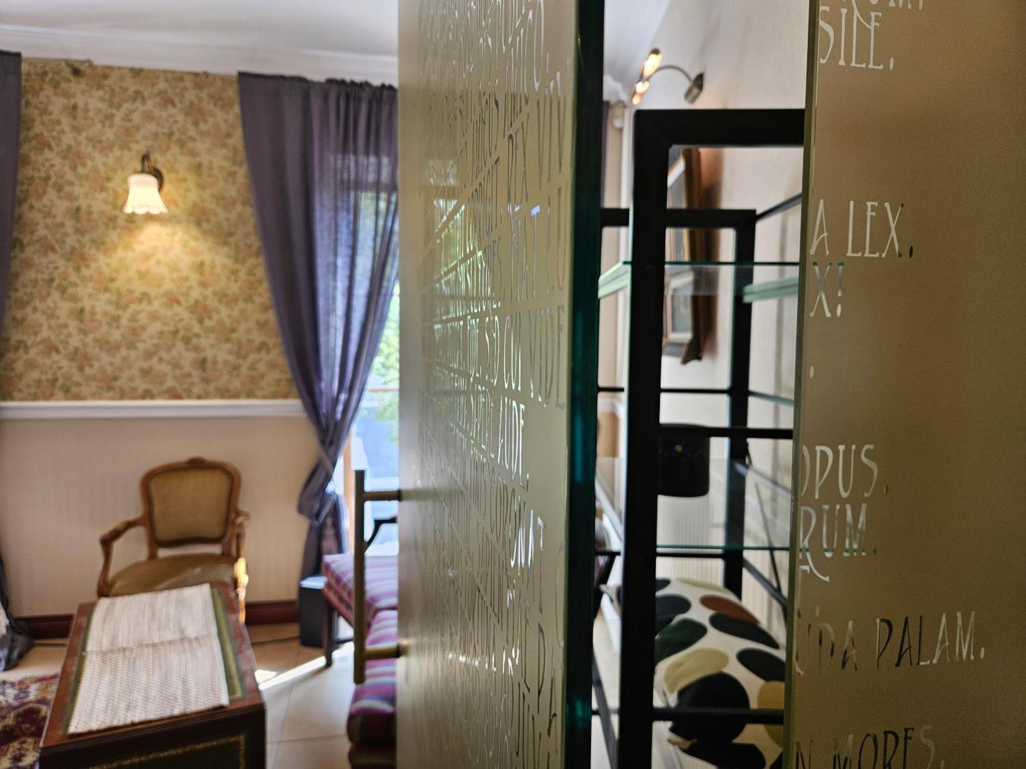 Barrister'S Apartments With Fireplace Siauliai  Luaran gambar